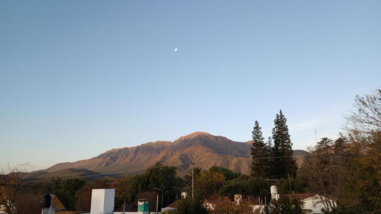 Lomas Del Uritorco - Casa De Alq X Temp *